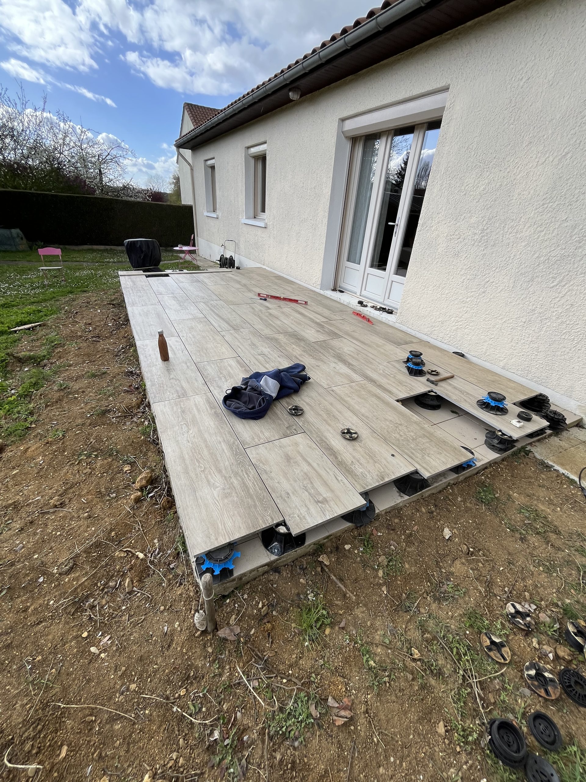 Installation d&rsquo;une terrasse sur plot
